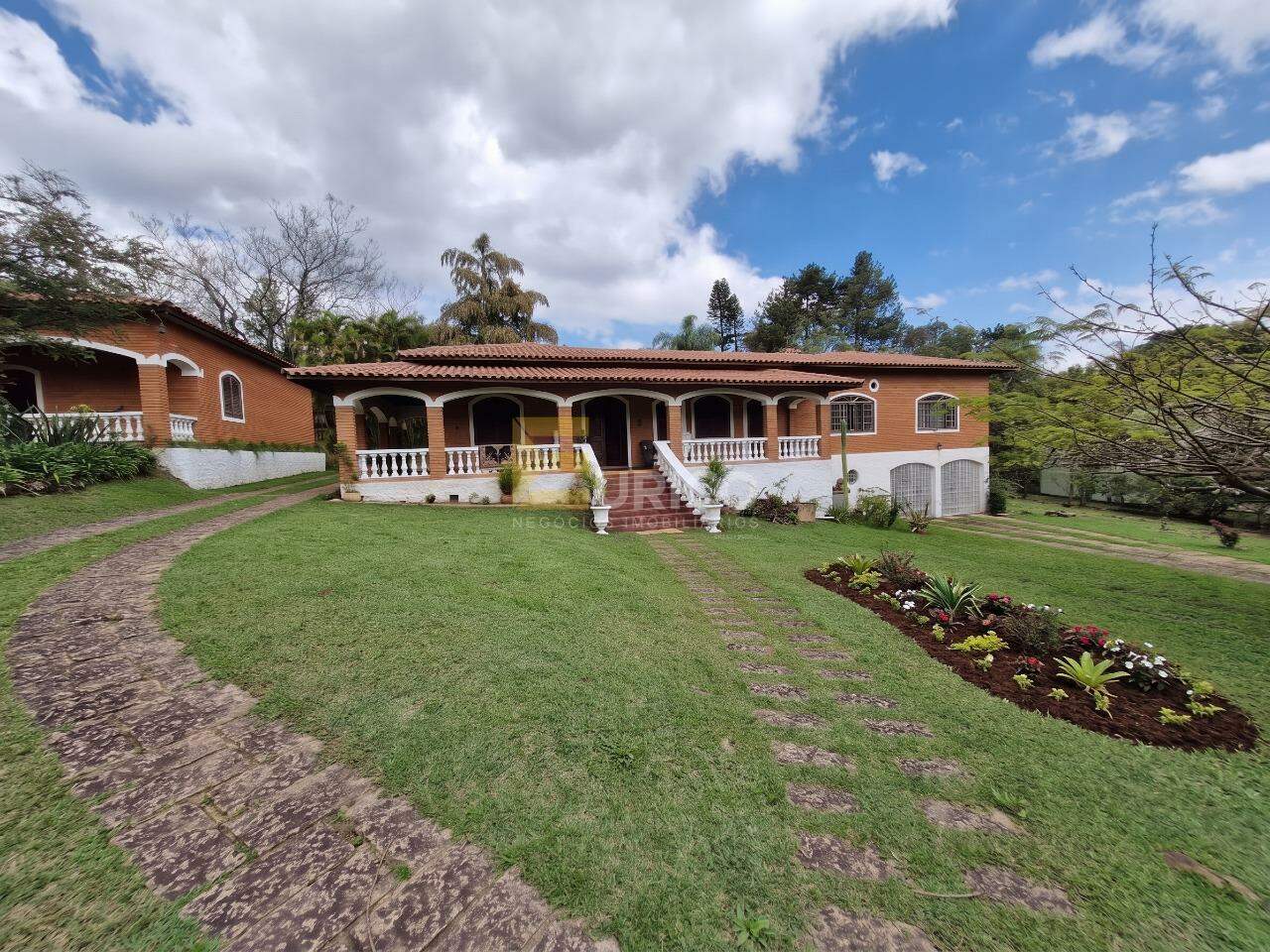 Chácara à venda no Parque Valinhos em Valinhos/SP: Casa Principal