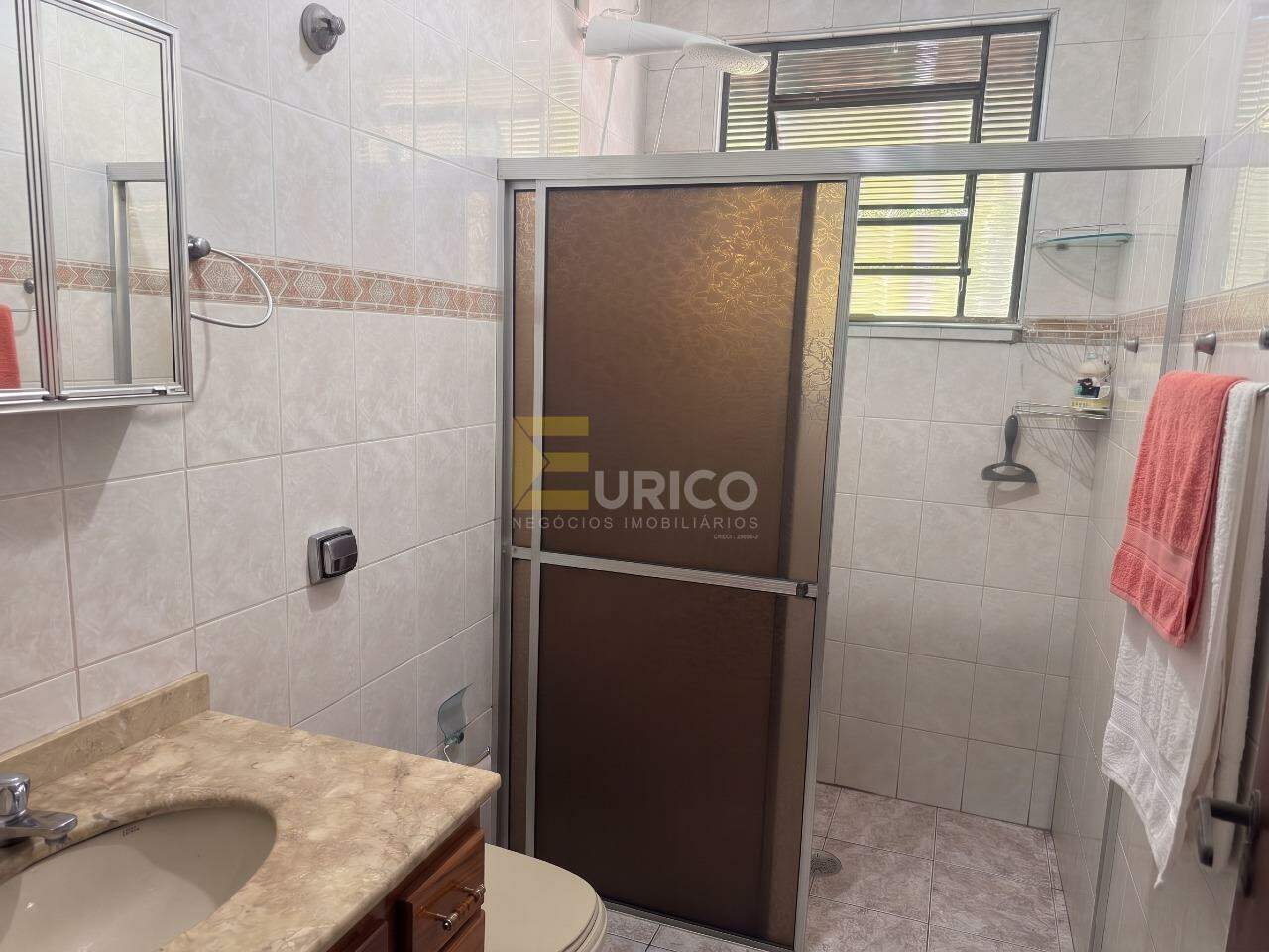 Casa à venda no Lenheiro em Valinhos/SP:
