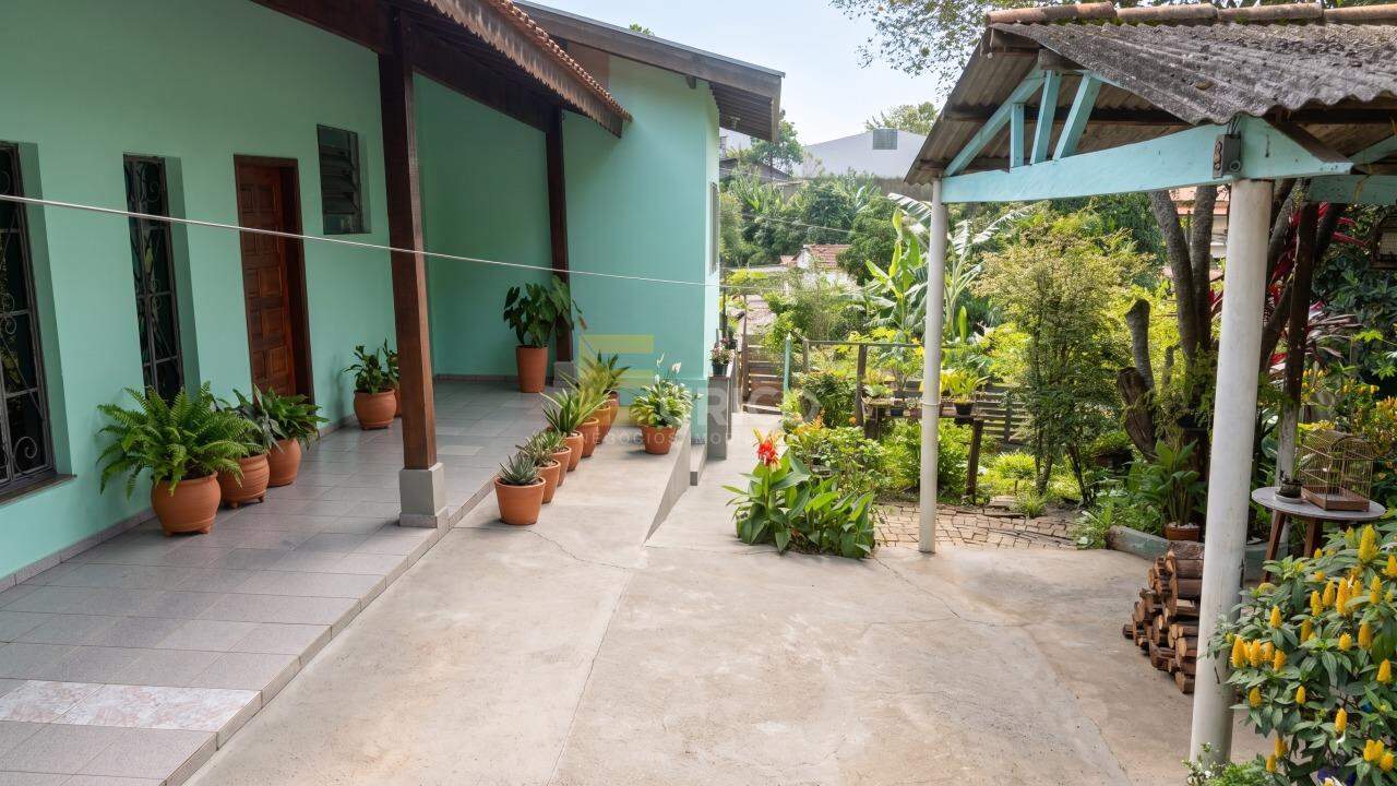 Casa à venda no Lenheiro em Valinhos/SP: