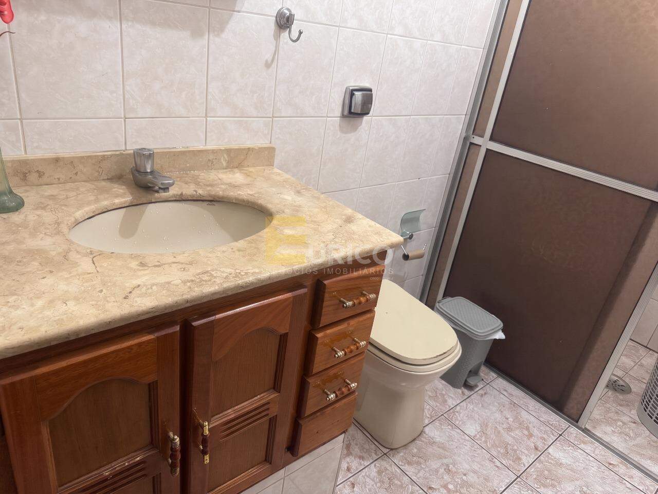 Casa à venda no Lenheiro em Valinhos/SP: