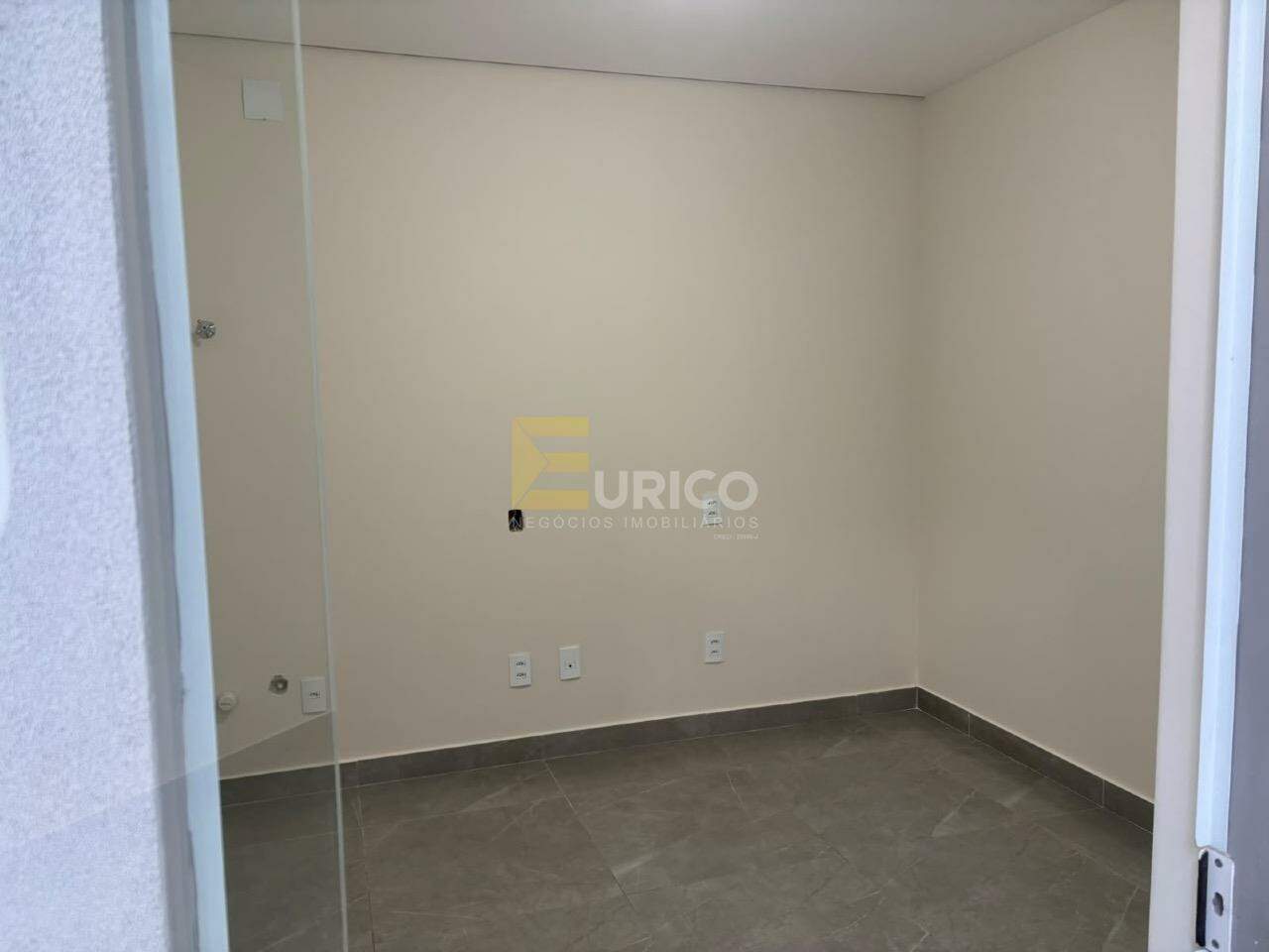 Sala para aluguel no VILA EMBARÉ em Valinhos/SP: 