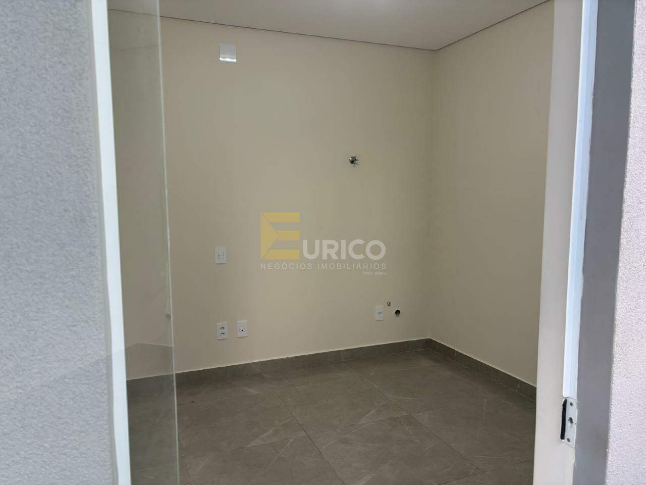 Sala para aluguel no VILA EMBARÉ em Valinhos/SP: 