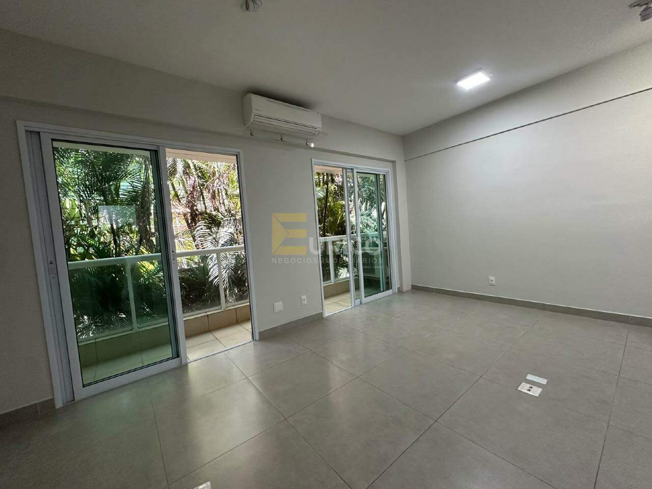 Sala para aluguel no Vinhedo Premium Office & Mall em Vinhedo/SP: 