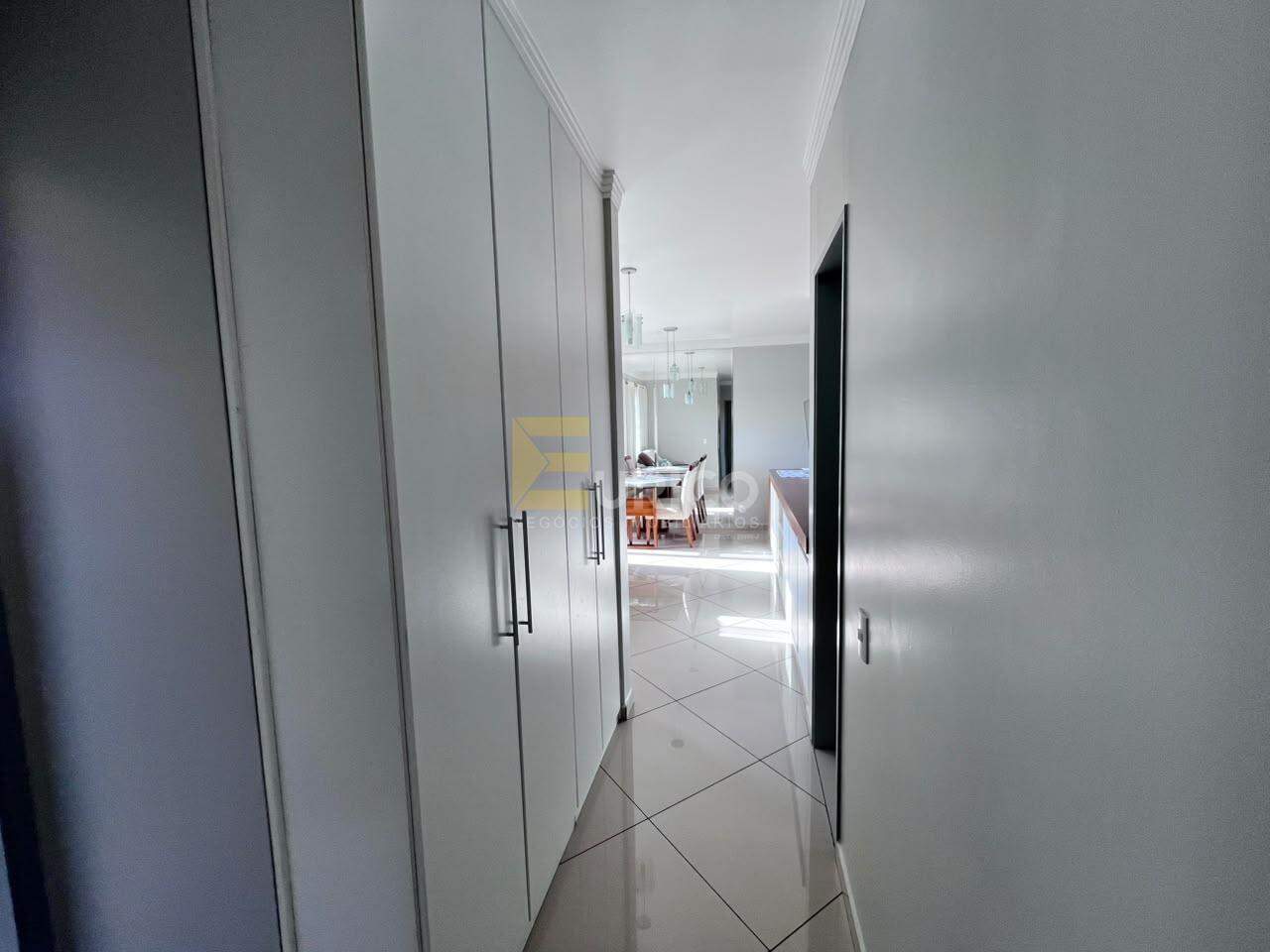Apartamento à venda no Condomínio Vila Ventura em Valinhos/SP: