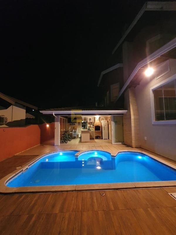 Casa em condomínio à venda no Condomínio Residencial Terras do Caribe em Valinhos/SP: 