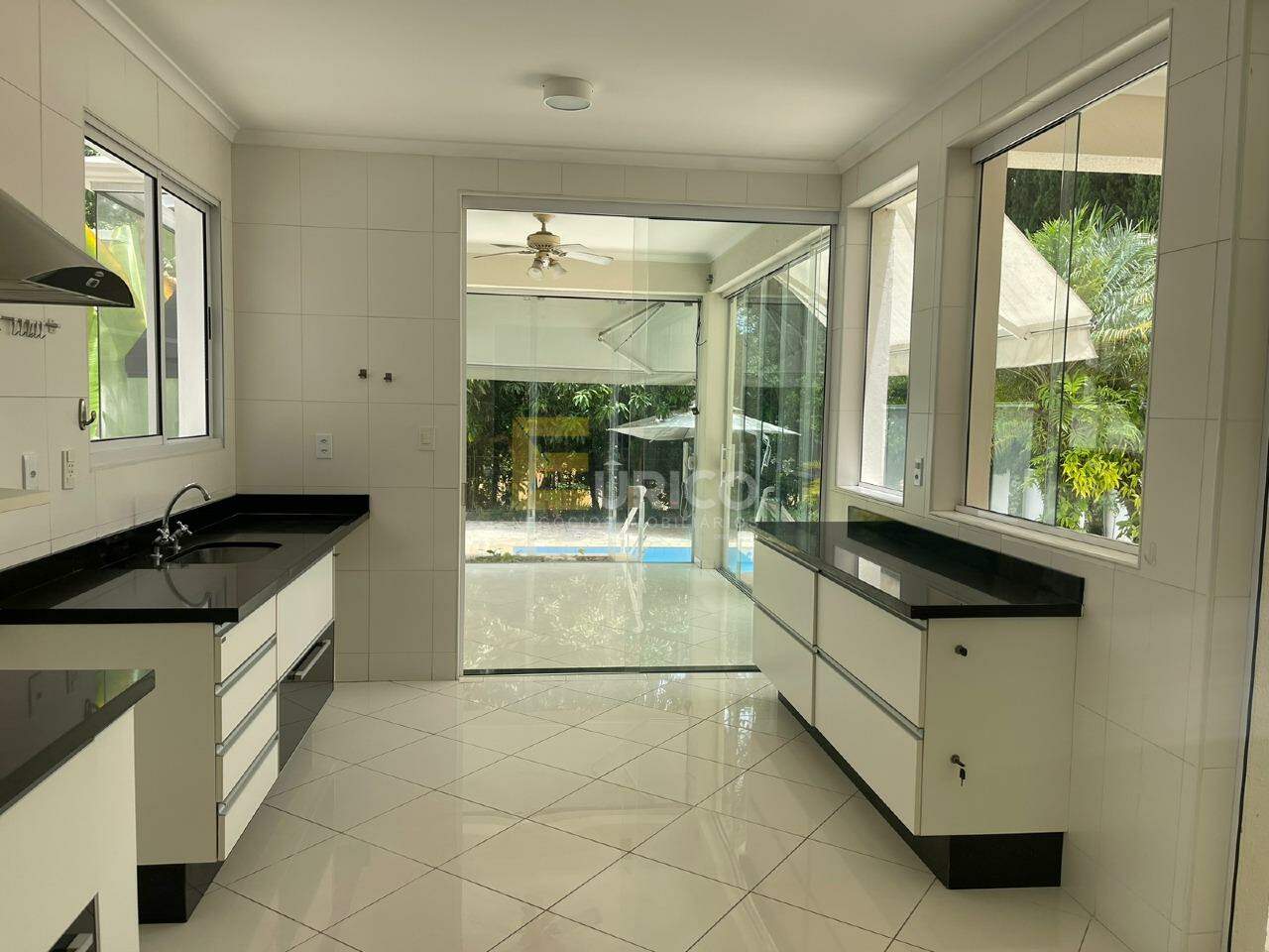 Casa em condomínio à venda no Condomínio Reserva Colonial em Valinhos/SP: 