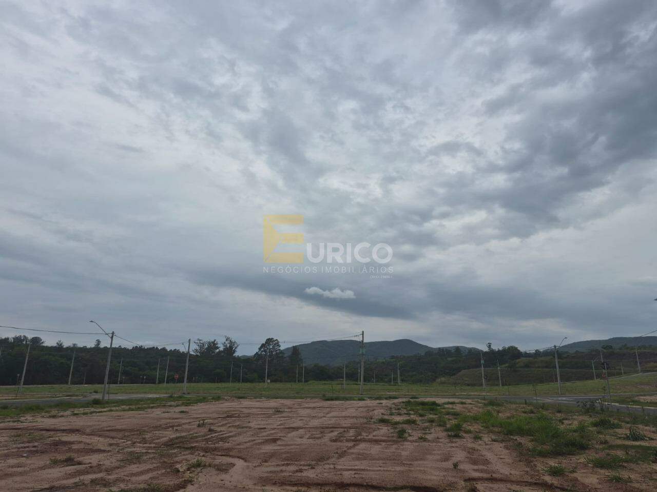 Terreno à venda no Portal dos Pássaros em Jundiaí/SP: 