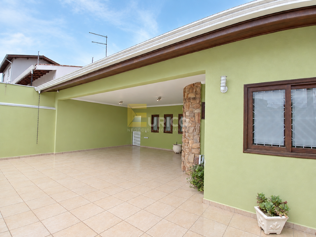 Casa à venda no JARDIM DAS VITÓRIAS RÉGIAS em Valinhos/SP: 