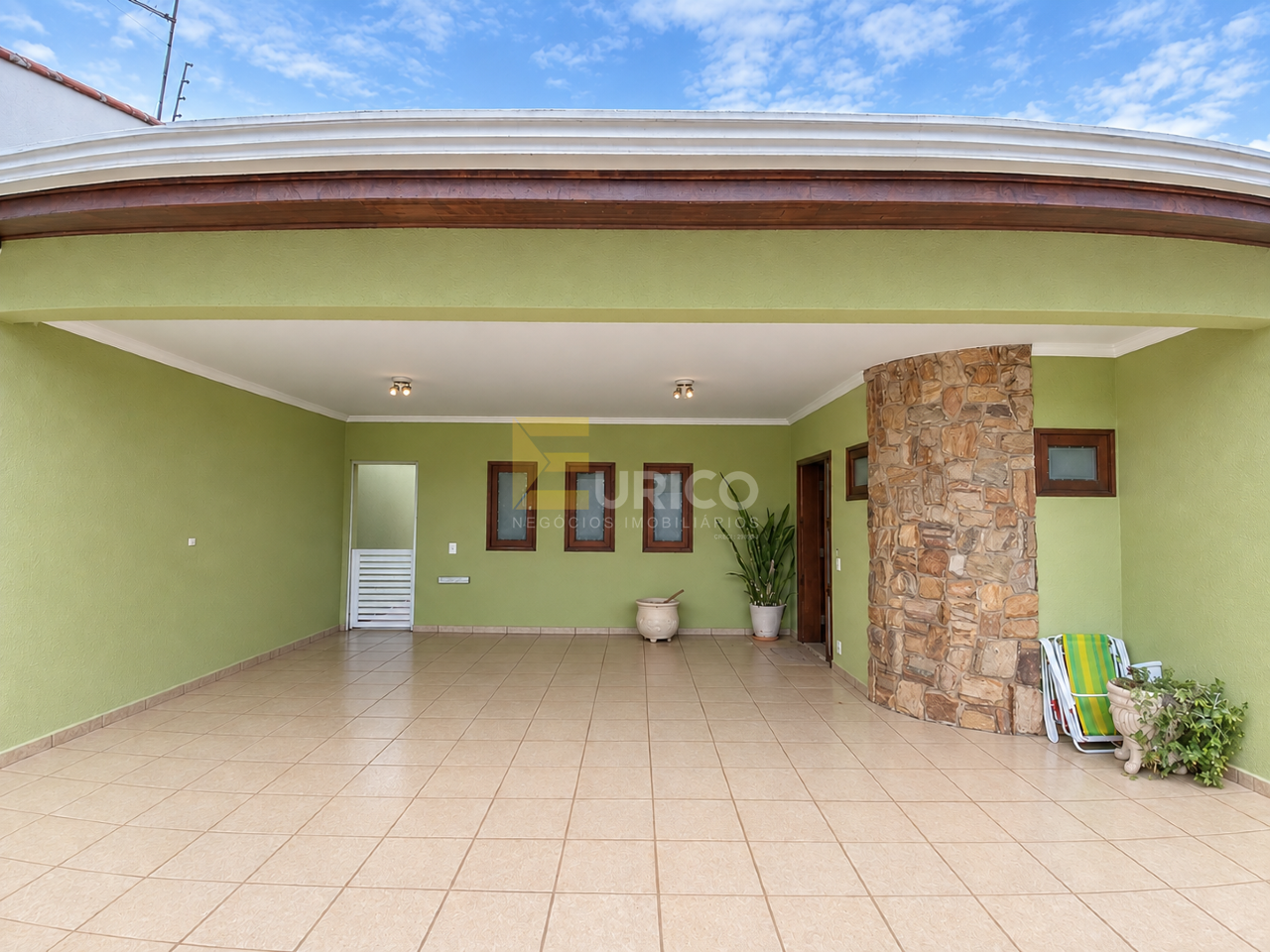 Casa à venda no JARDIM DAS VITÓRIAS RÉGIAS em Valinhos/SP: 