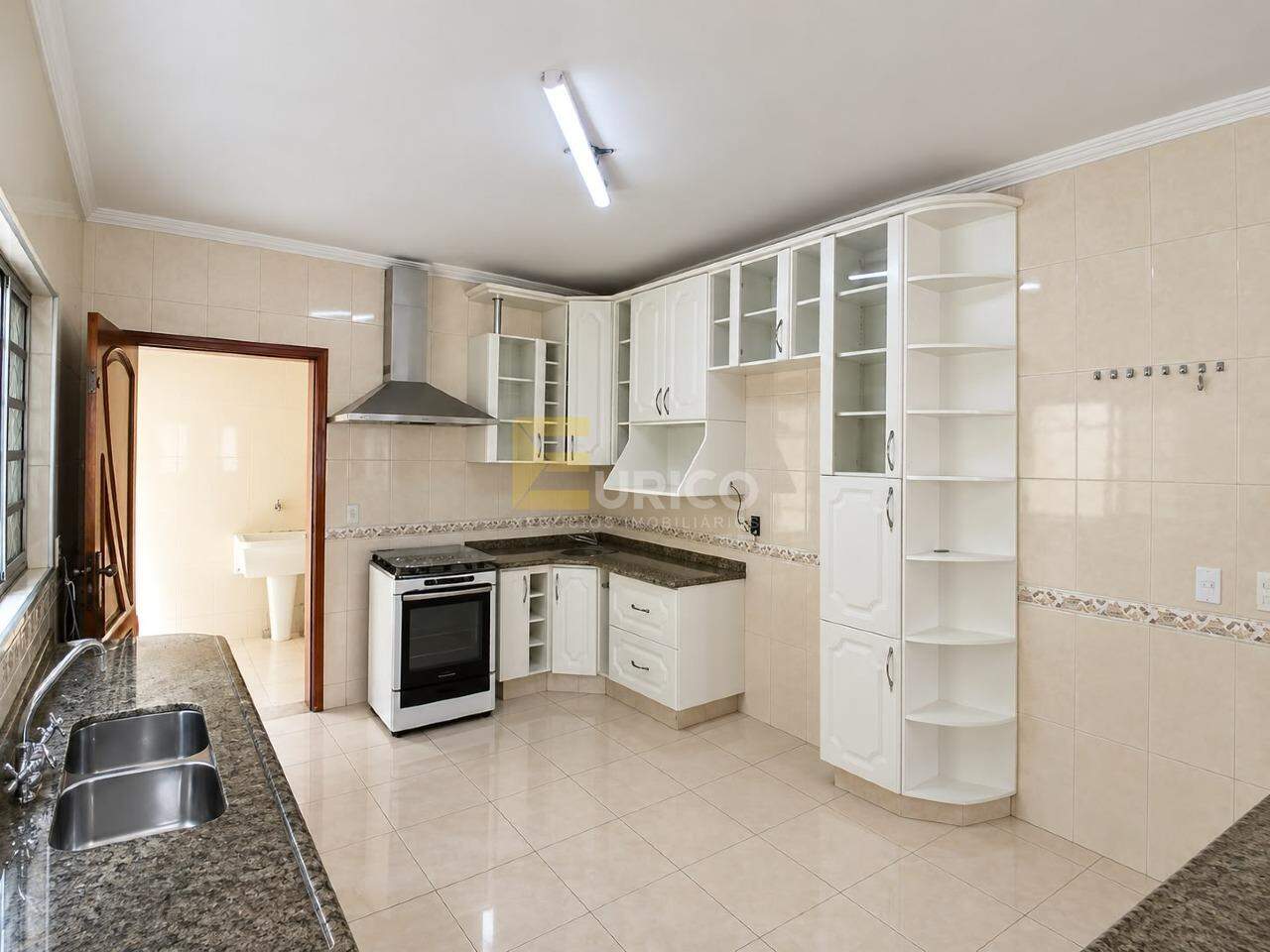 Casa à venda no JARDIM DAS VITÓRIAS RÉGIAS em Valinhos/SP: 