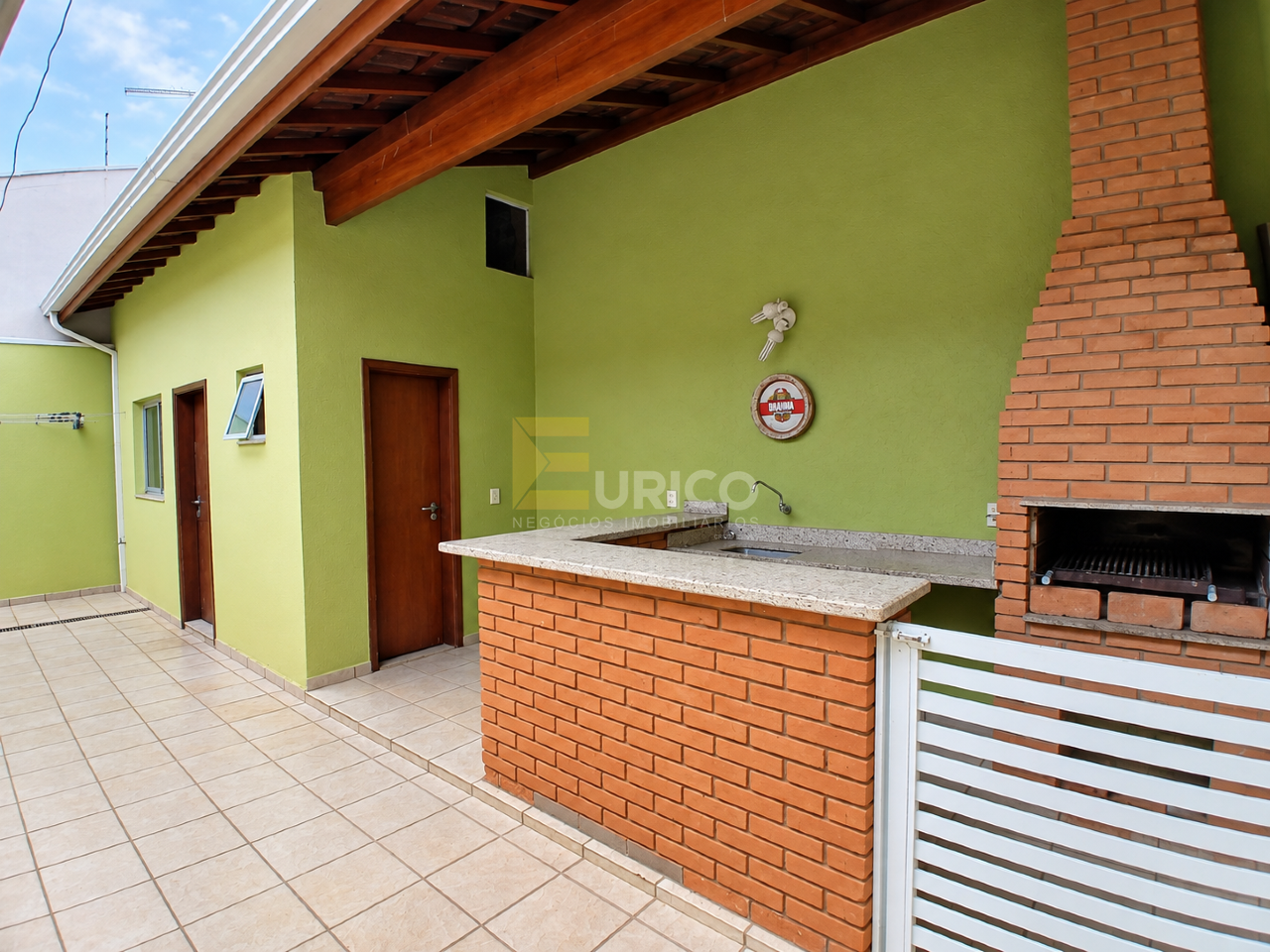 Casa à venda no JARDIM DAS VITÓRIAS RÉGIAS em Valinhos/SP: 