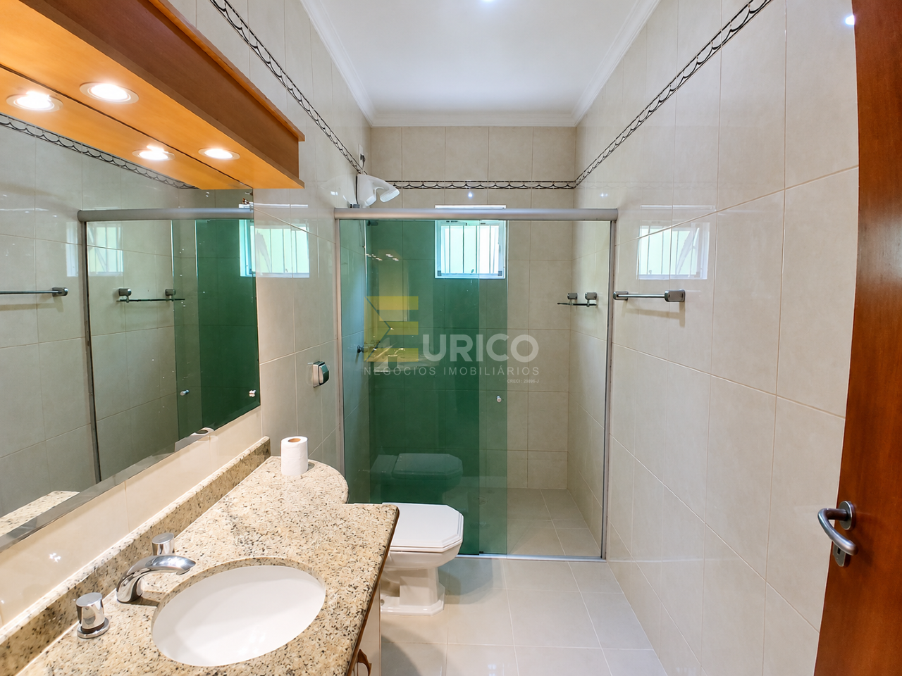 Casa à venda no JARDIM DAS VITÓRIAS RÉGIAS em Valinhos/SP: 
