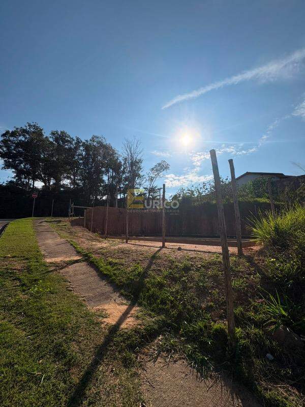 Terreno à venda no Bosque em Vinhedo/SP: 