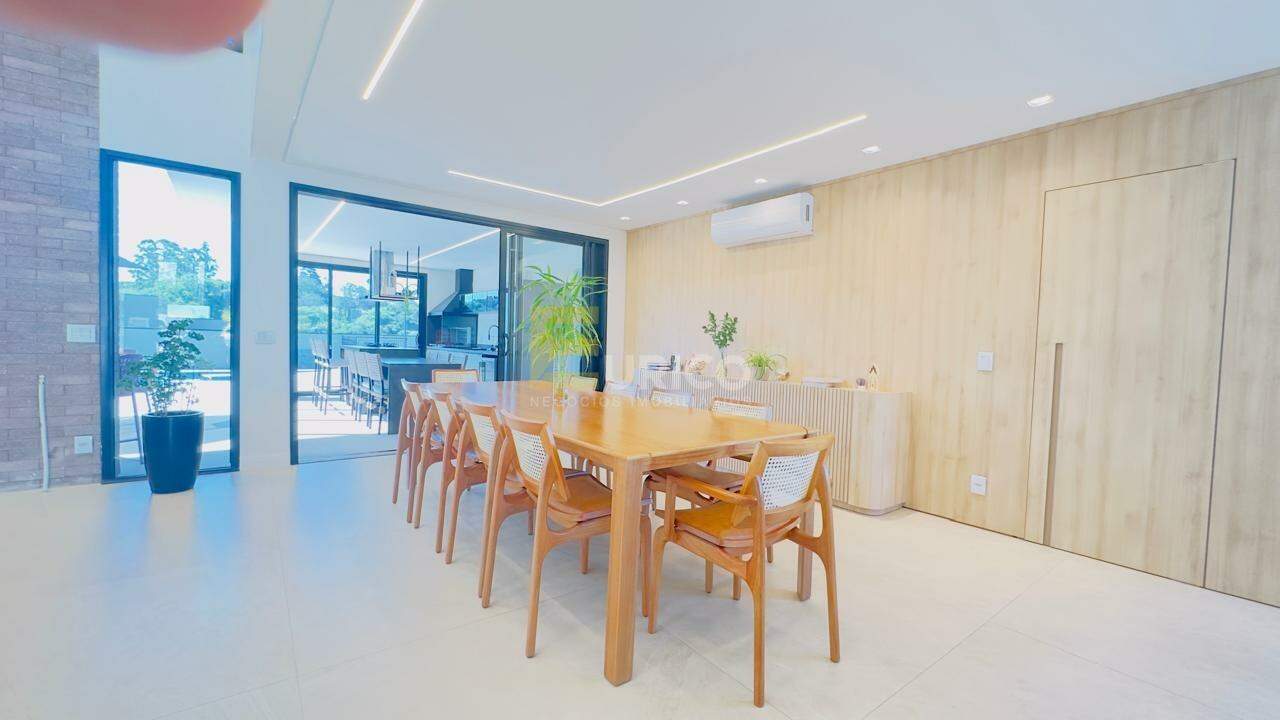 Casa em condomínio à venda no Condomínio Arboretum em Vinhedo/SP: 