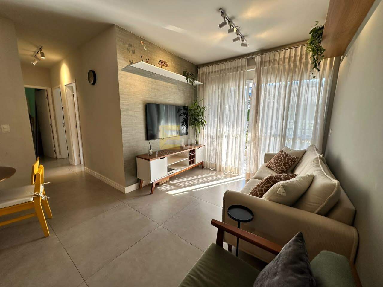 Apartamento para aluguel no Condomínio Residencial Vila Canela em Vinhedo/SP: Sala de jantar - estar