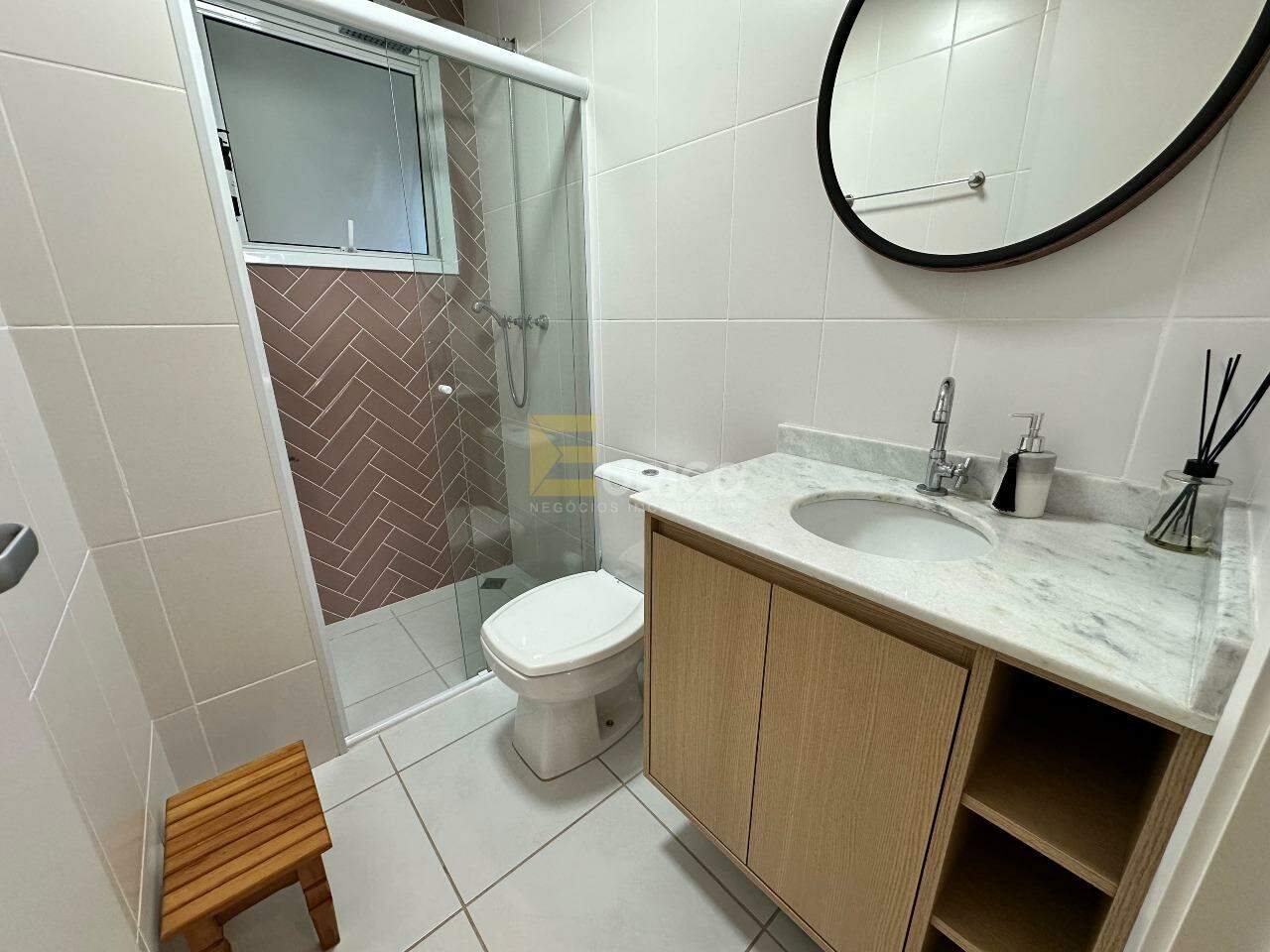 Apartamento para aluguel no Condomínio Residencial Vila Canela em Vinhedo/SP: Banheiro Social 