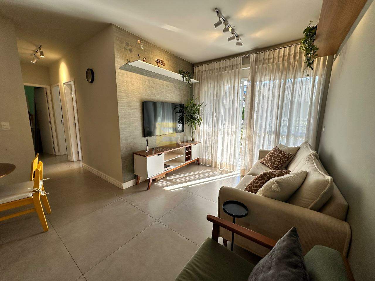 Apartamento para aluguel no Condomínio Residencial Vila Canela em Vinhedo/SP: Sala de jantar - estar