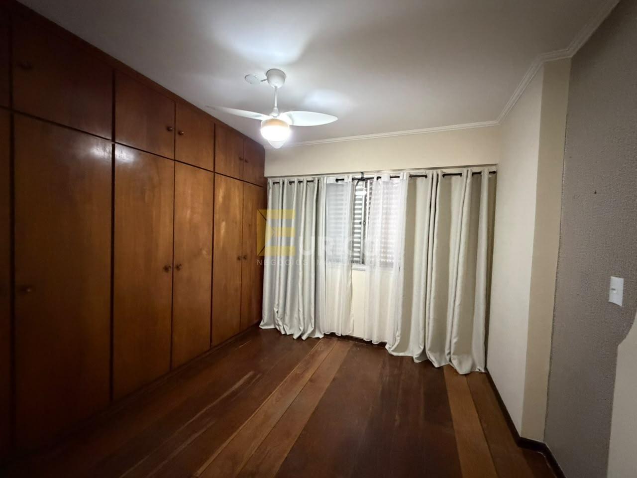 Apartamento à venda no Condomínio Edifício Veneza em Valinhos/SP: