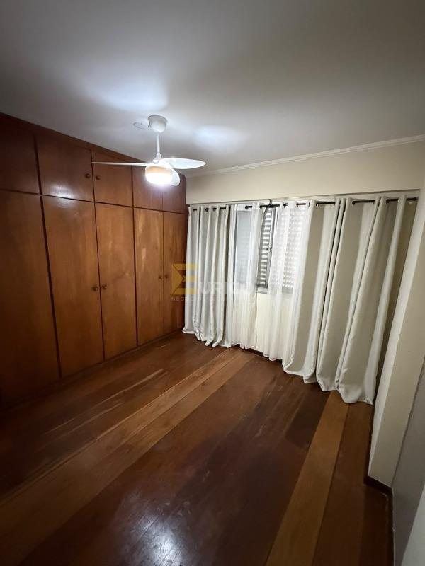 Apartamento à venda no Condomínio Edifício Veneza em Valinhos/SP: