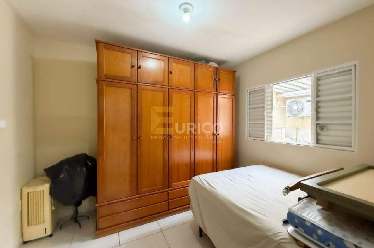 Casa à venda no PARQUE DAS COLINAS em Valinhos/SP: 