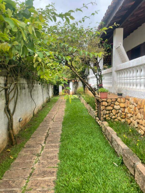 Casa em condomínio à venda no Condomínio Chácaras do Lago em Vinhedo/SP: 
