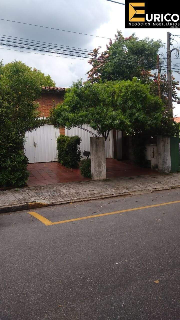 Casa à venda no Centro em Vinhedo/SP: Foto 01