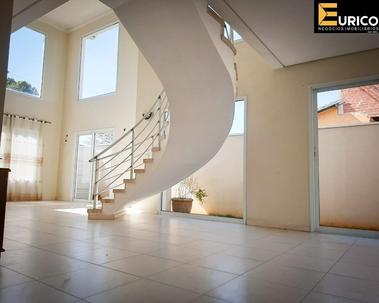 Casa à venda no Jardim Panorama em Vinhedo/SP: Foto 03