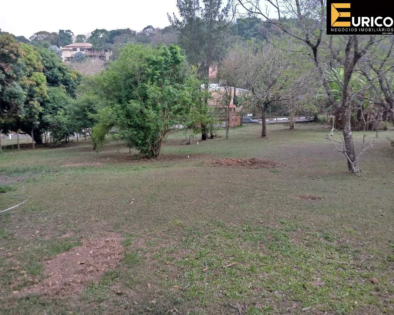 Chácara à venda no Pinheirinho em Vinhedo/SP: Visão geral do centro