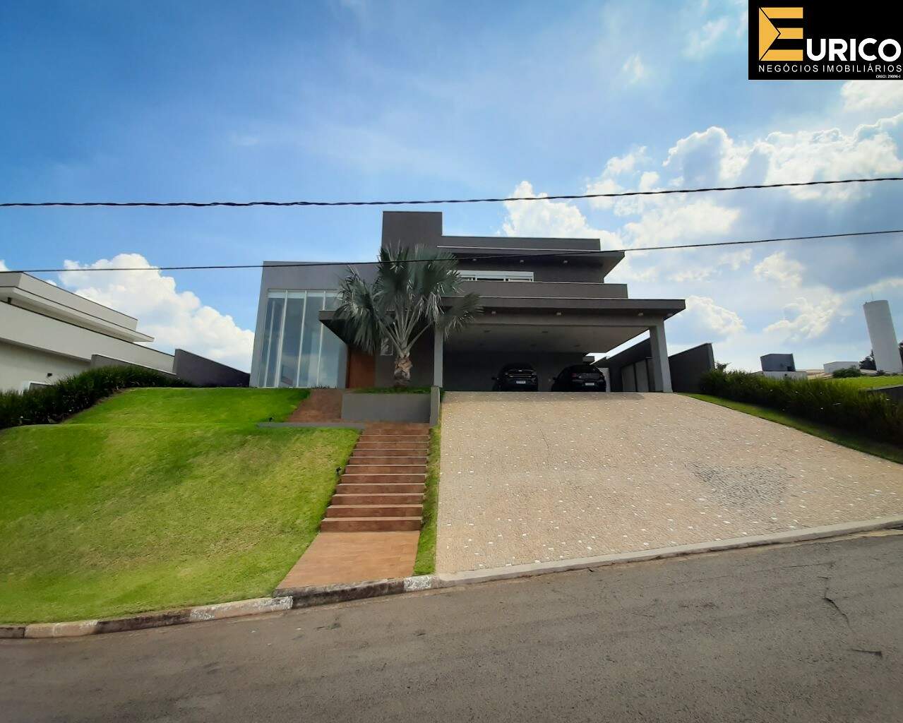 Casa à venda no Condomínio Villa Lombarda em Valinhos/SP: Foto 01