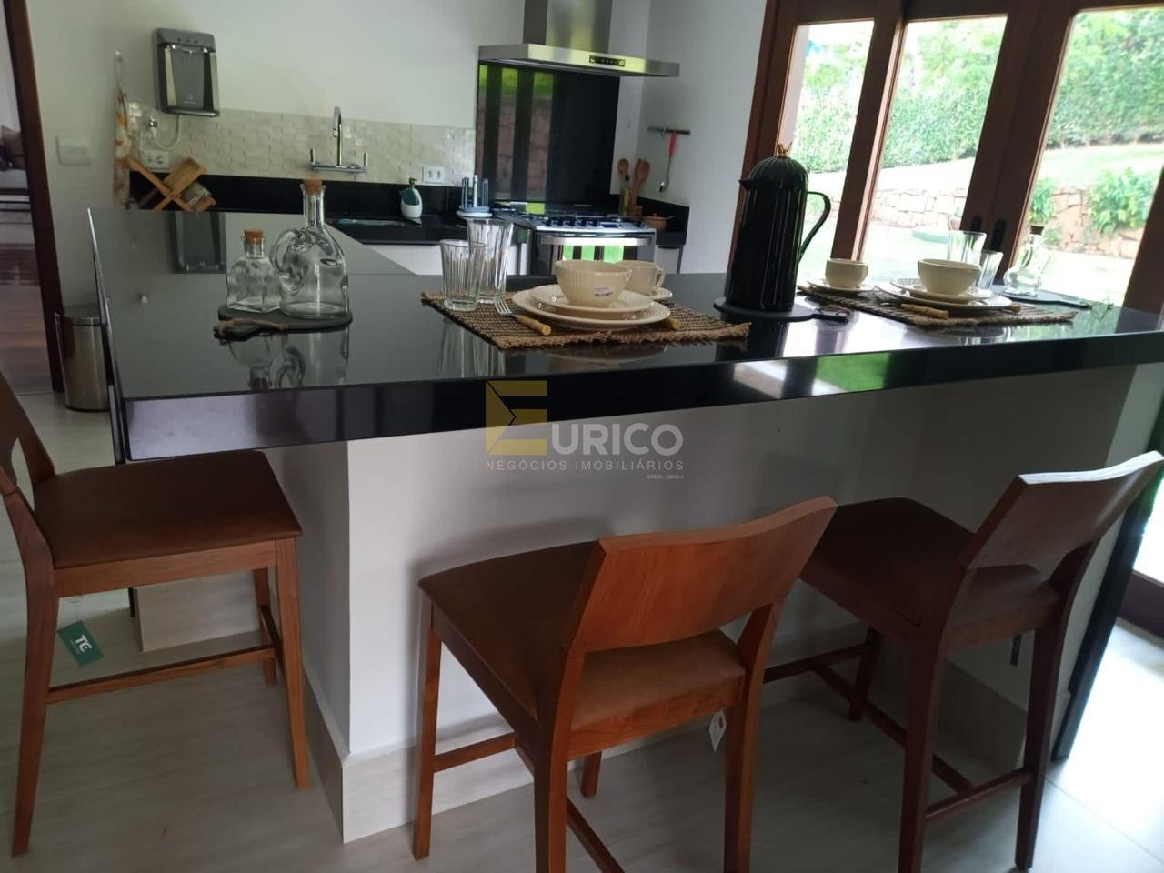 Casa à venda no Condomínio Vale da Santa Fé em Vinhedo/SP: 