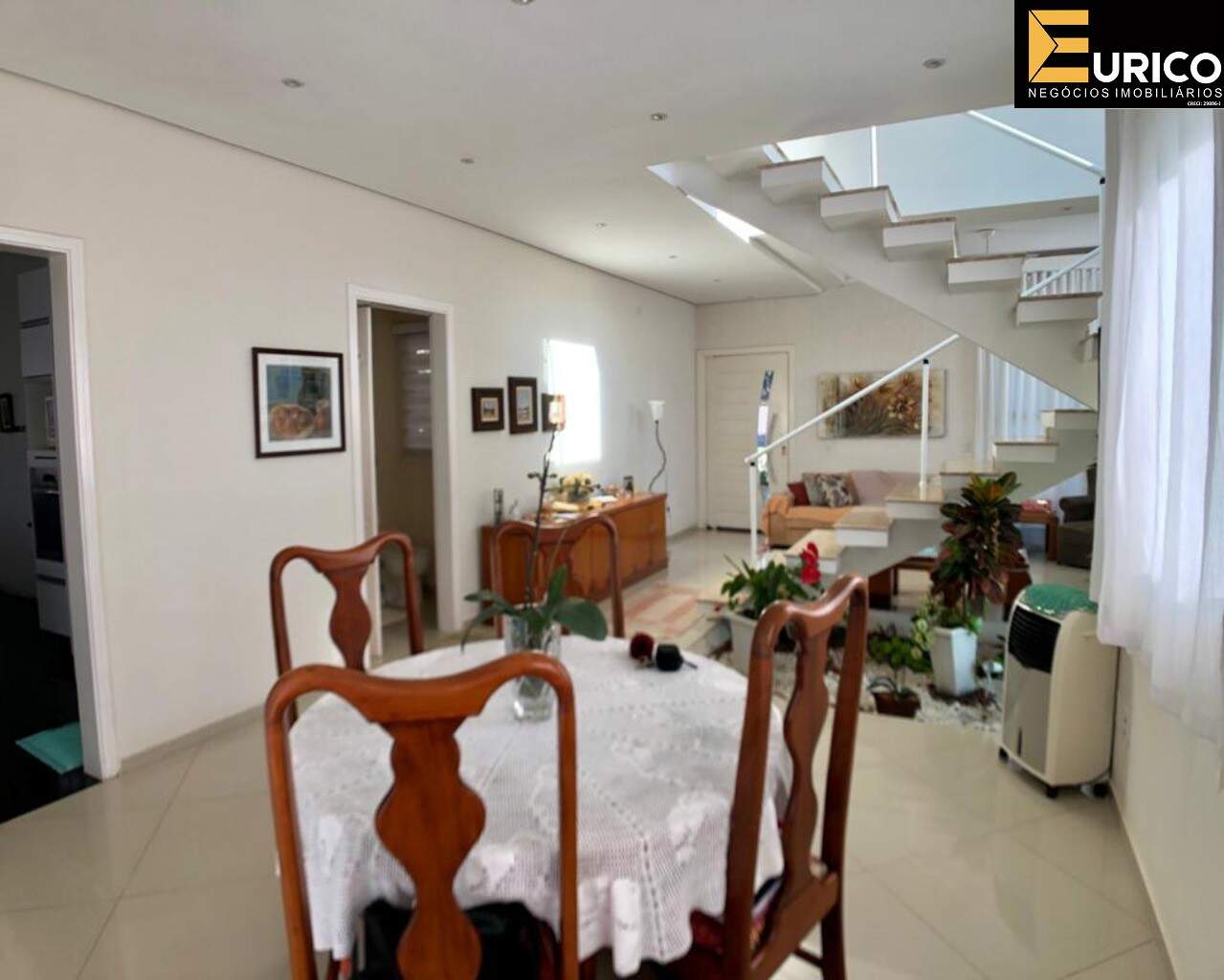 Casa à venda no Bosque em Vinhedo/SP: Foto 02