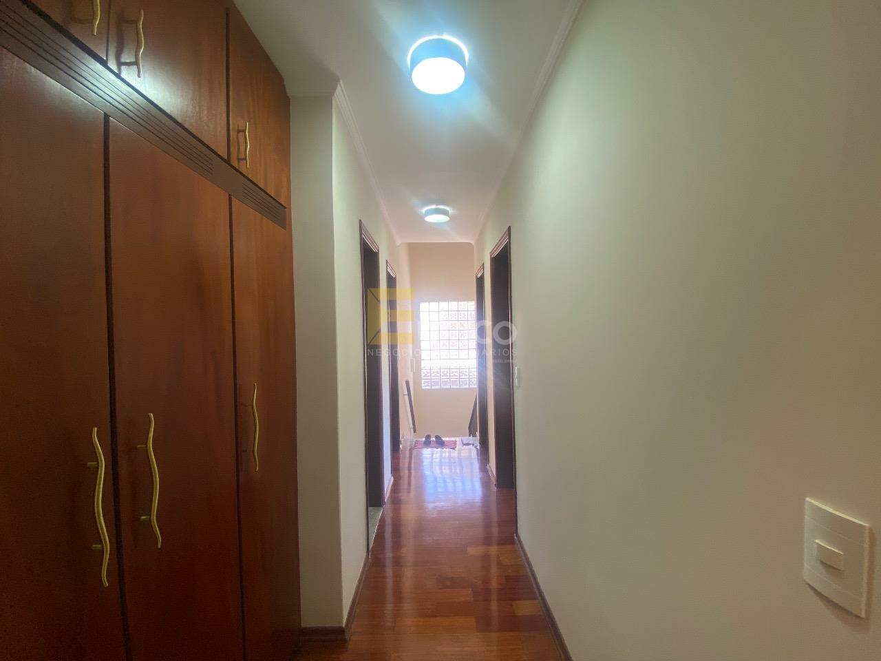 Casa em condomínio à venda no Condomínio Villaggio Capríccio em Louveira/SP: 
