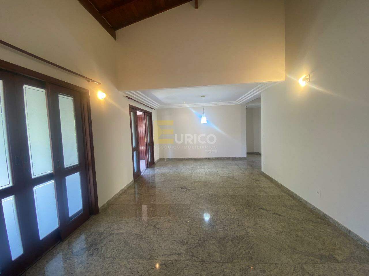Casa em condomínio à venda no Condomínio Villaggio Capríccio em Louveira/SP: 