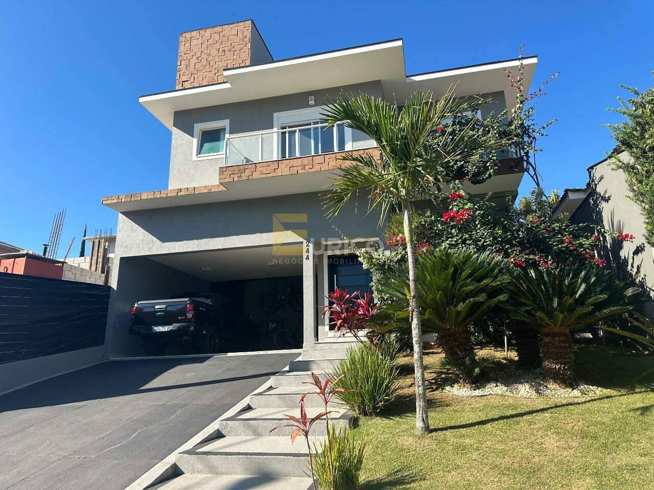 Casa em condomínio à venda no Condomínio Recanto dos Paturis em Vinhedo/SP: 