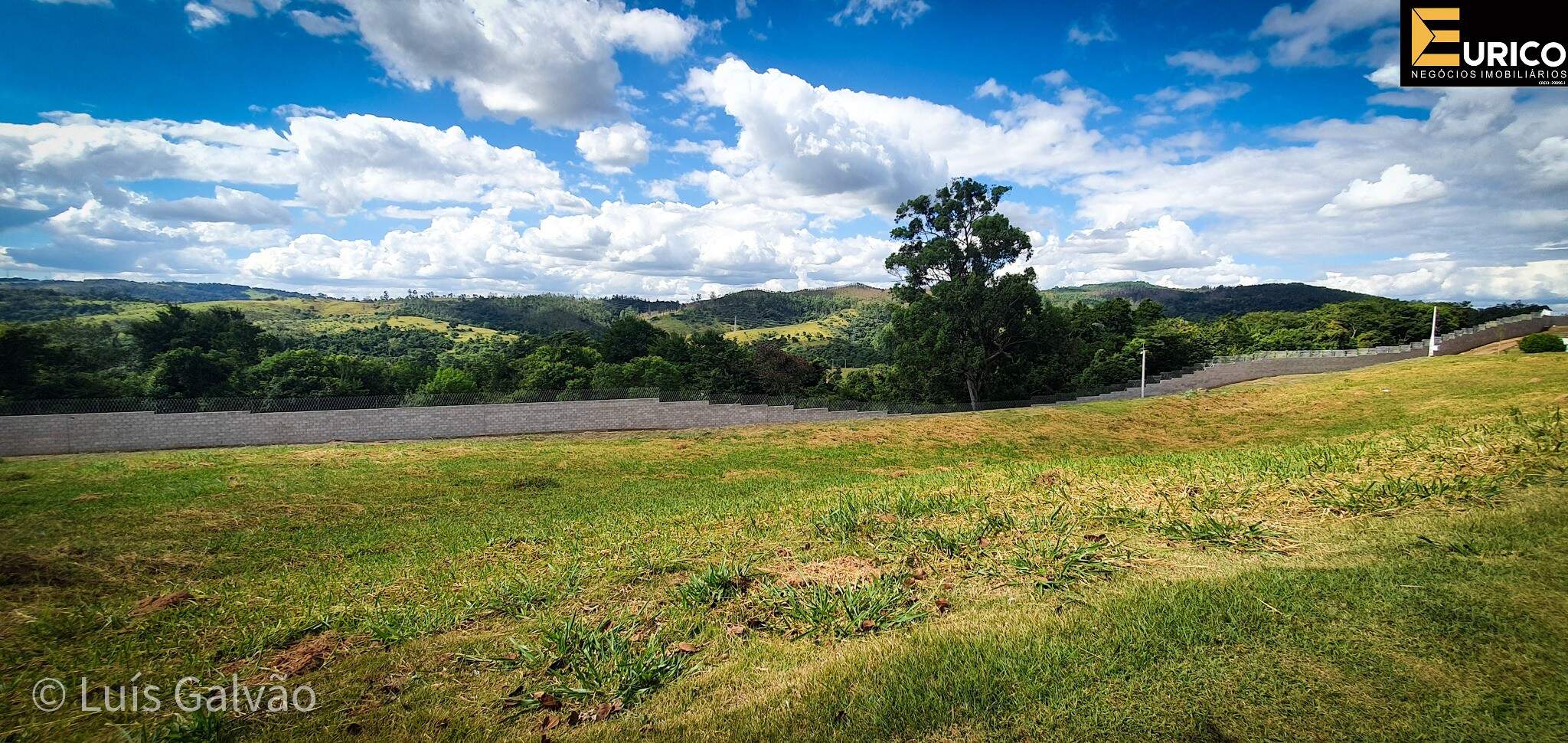 Terreno em Condomínio à venda no Condomínio Campo de Toscana em Vinhedo/SP: Foto 02