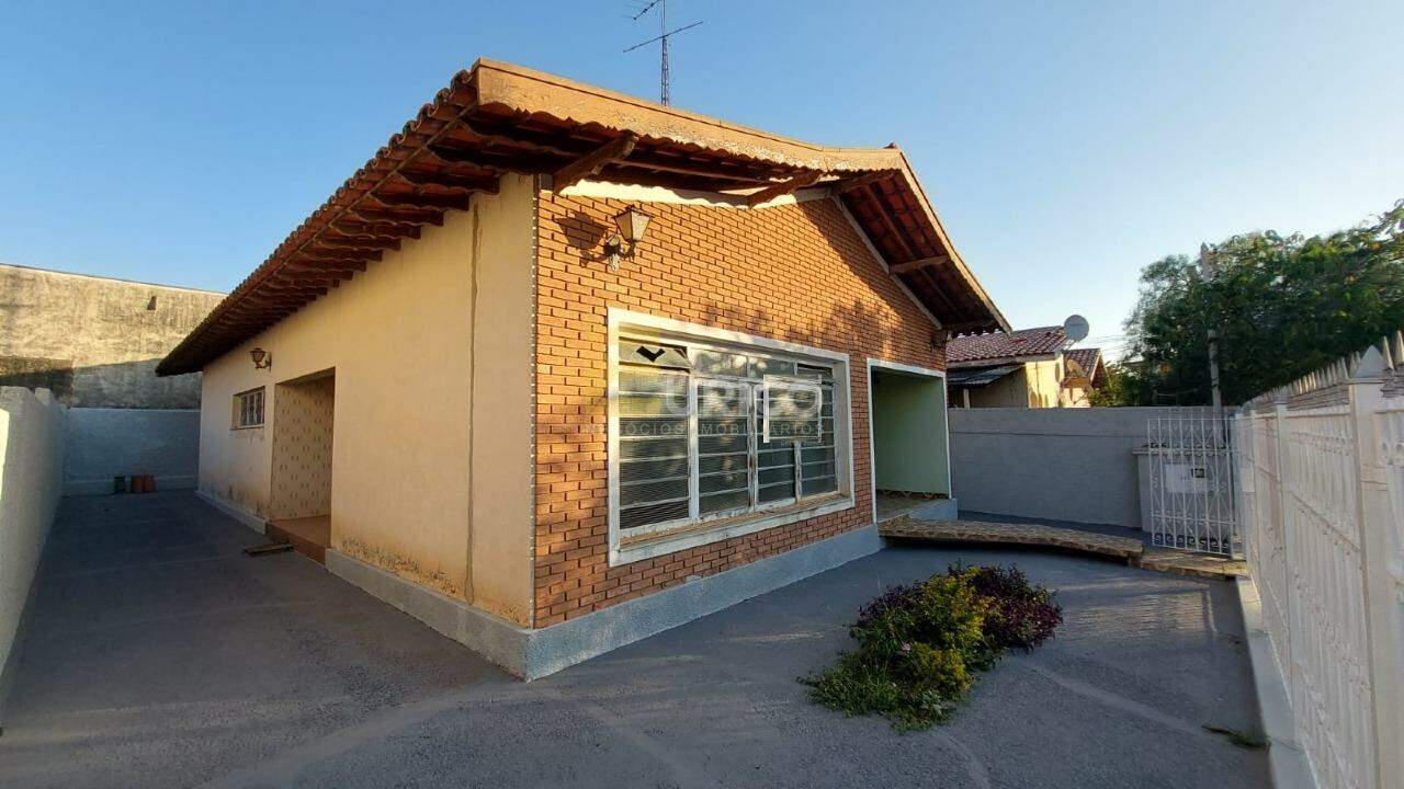 Casa à venda no Centro em Vinhedo/SP: 