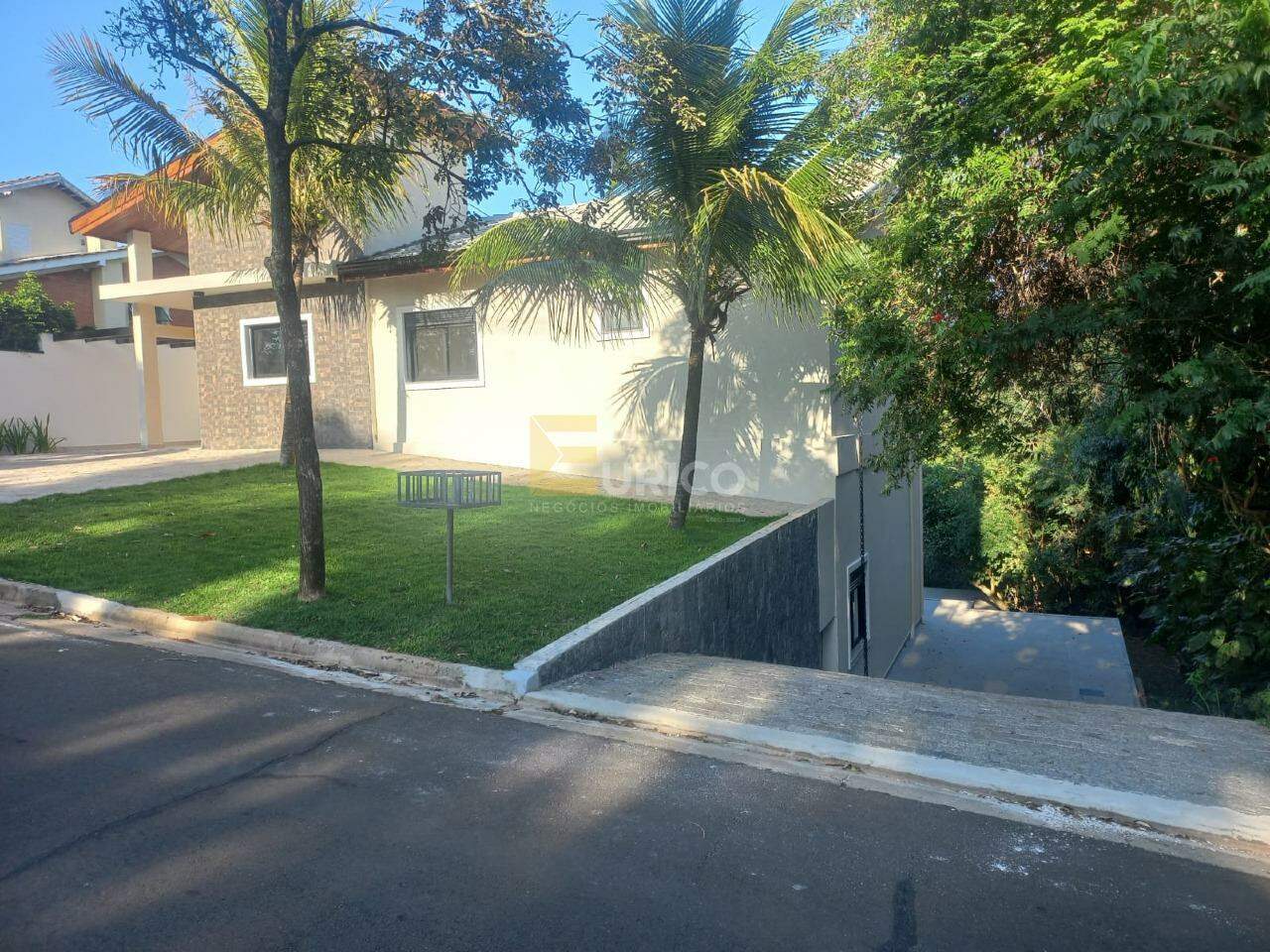 Casa em condomínio à venda no Condomínio Estância Marambaia em Vinhedo/SP: 