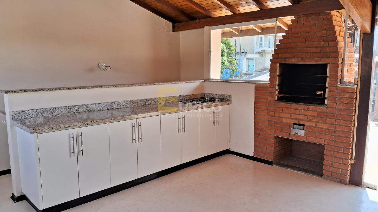 Casa à venda no Centro em Vinhedo/SP: 