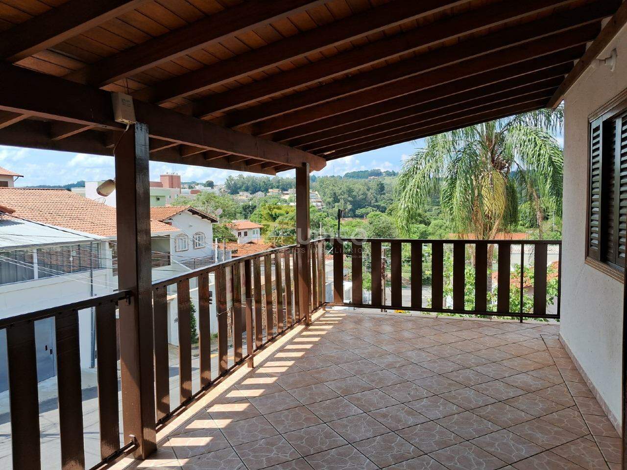 Casa à venda no Centro em Vinhedo/SP: 