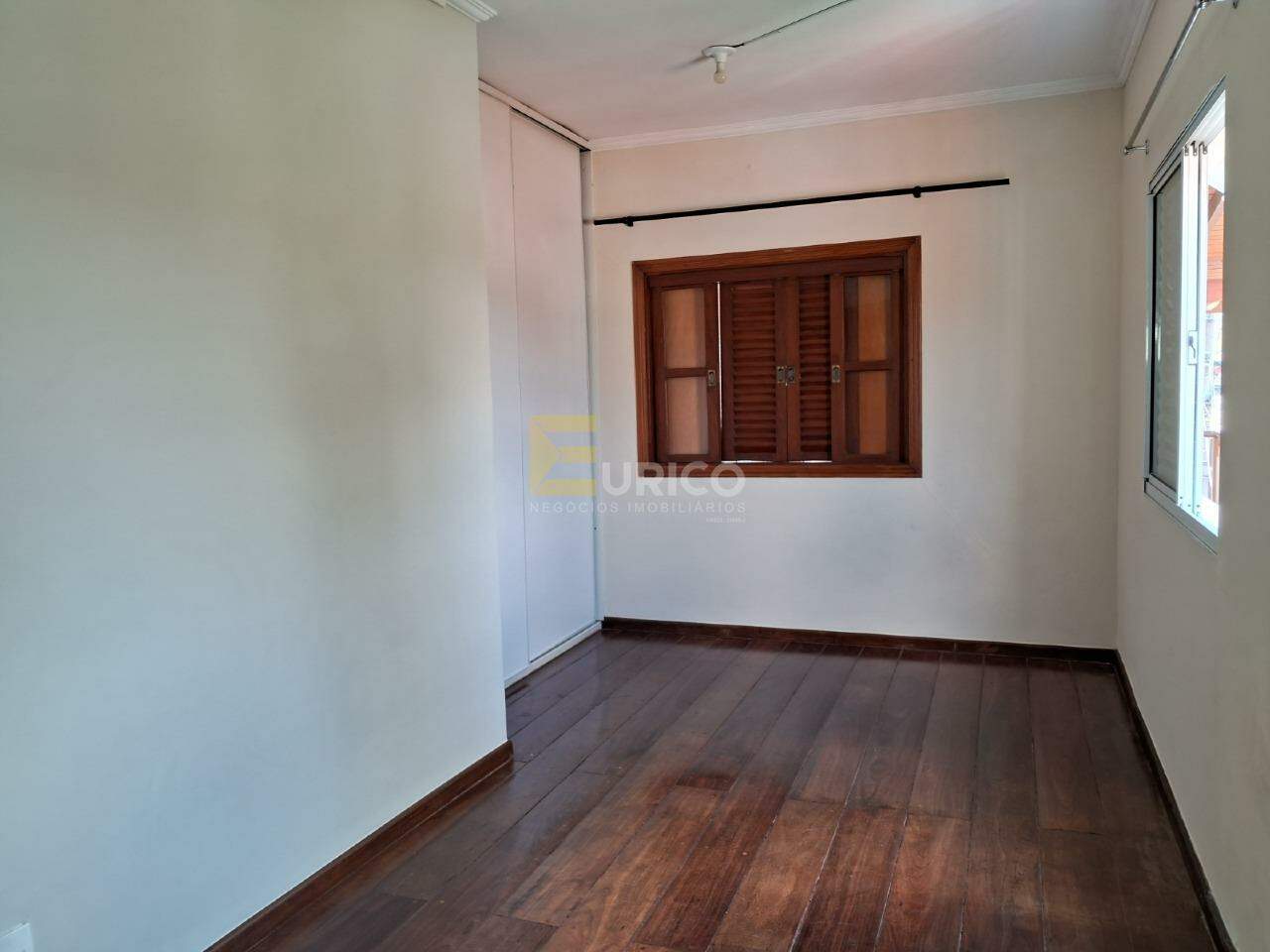 Casa à venda no Centro em Vinhedo/SP: 