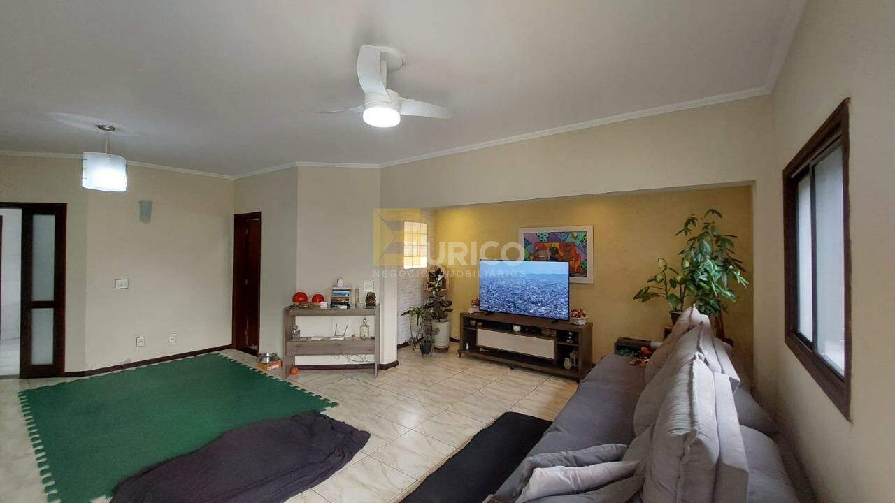 Casa em condomínio à venda no Condomínio Villaggio Capríccio em Louveira/SP: 