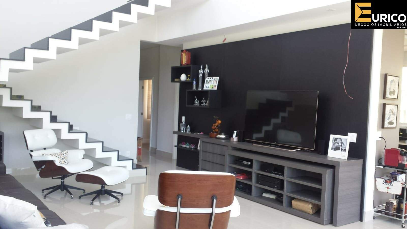 Casa à venda no Condomínio Recanto dos Paturis em Vinhedo/SP: Foto 01