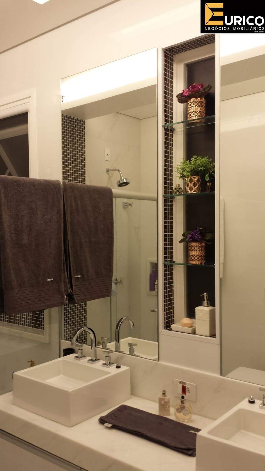 Casa à venda no Condomínio Recanto dos Paturis em Vinhedo/SP: Foto 01