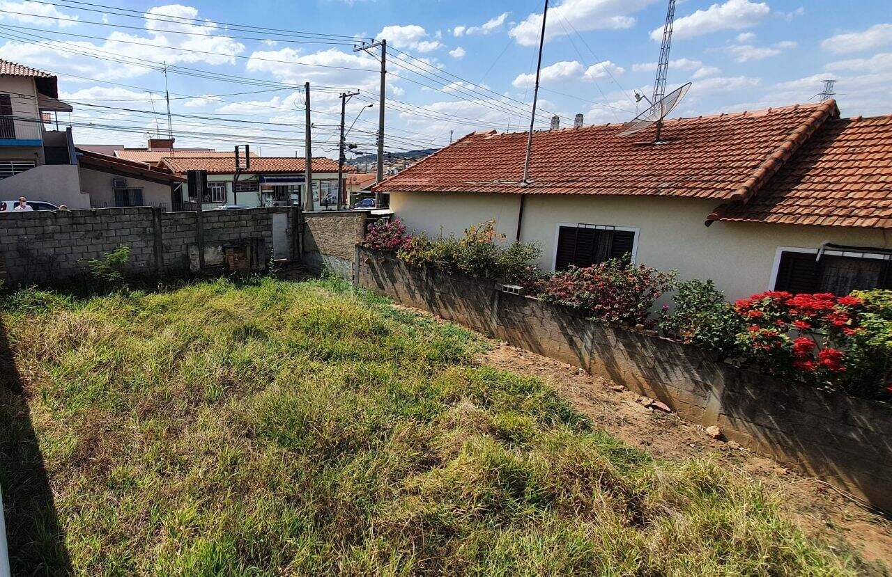 Terreno à venda no Jardim Itália em Vinhedo/SP: Foto