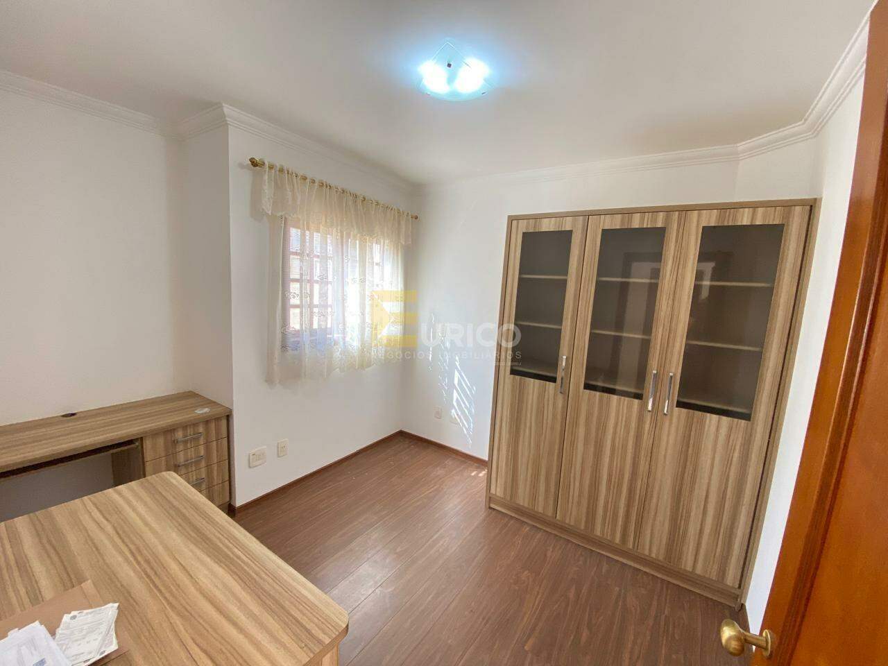 Casa em condomínio à venda no Condomínio Villaggio Capríccio em Louveira/SP: escritório