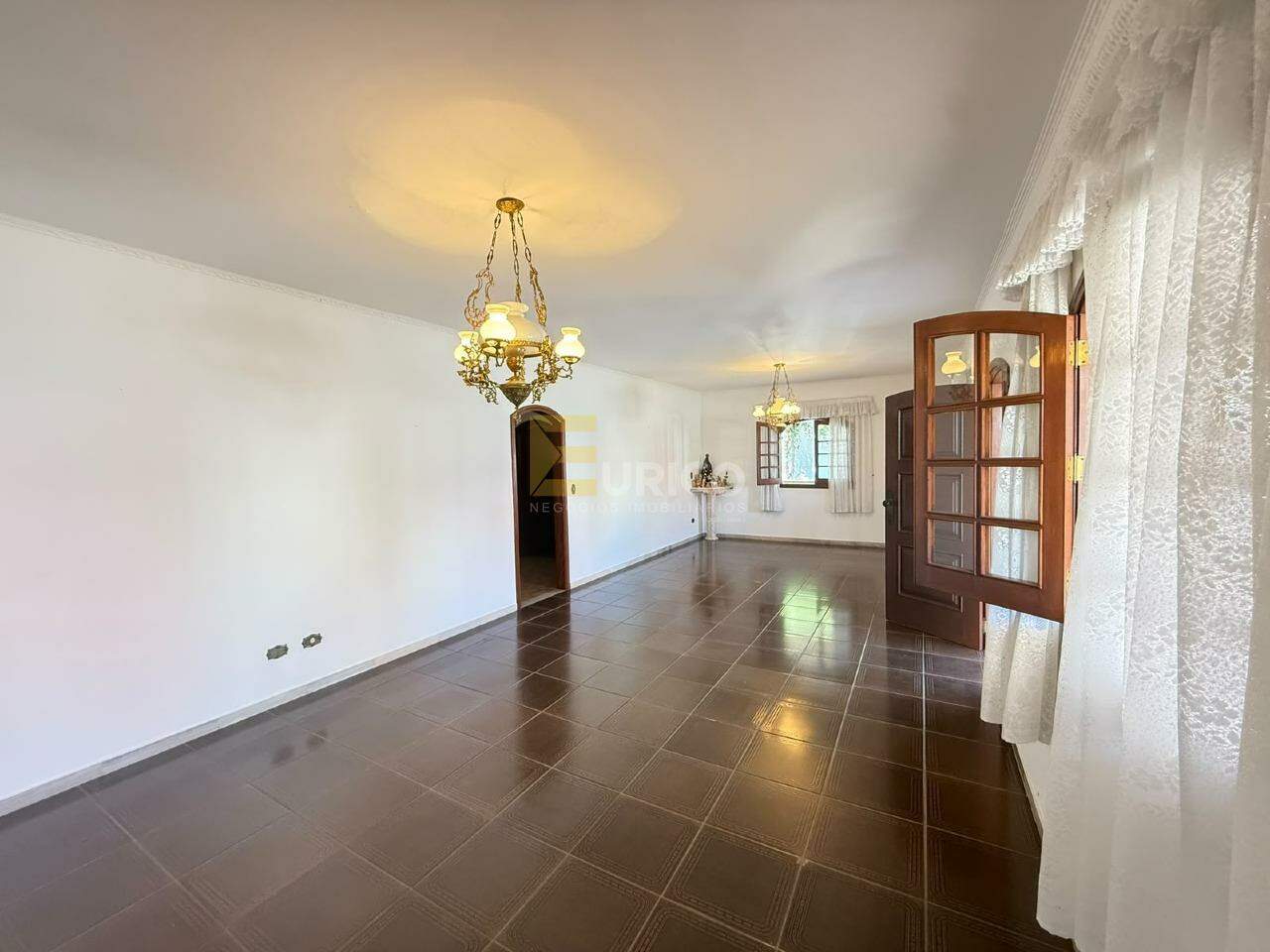 Casa à venda no Centro em Vinhedo/SP: Foto 16