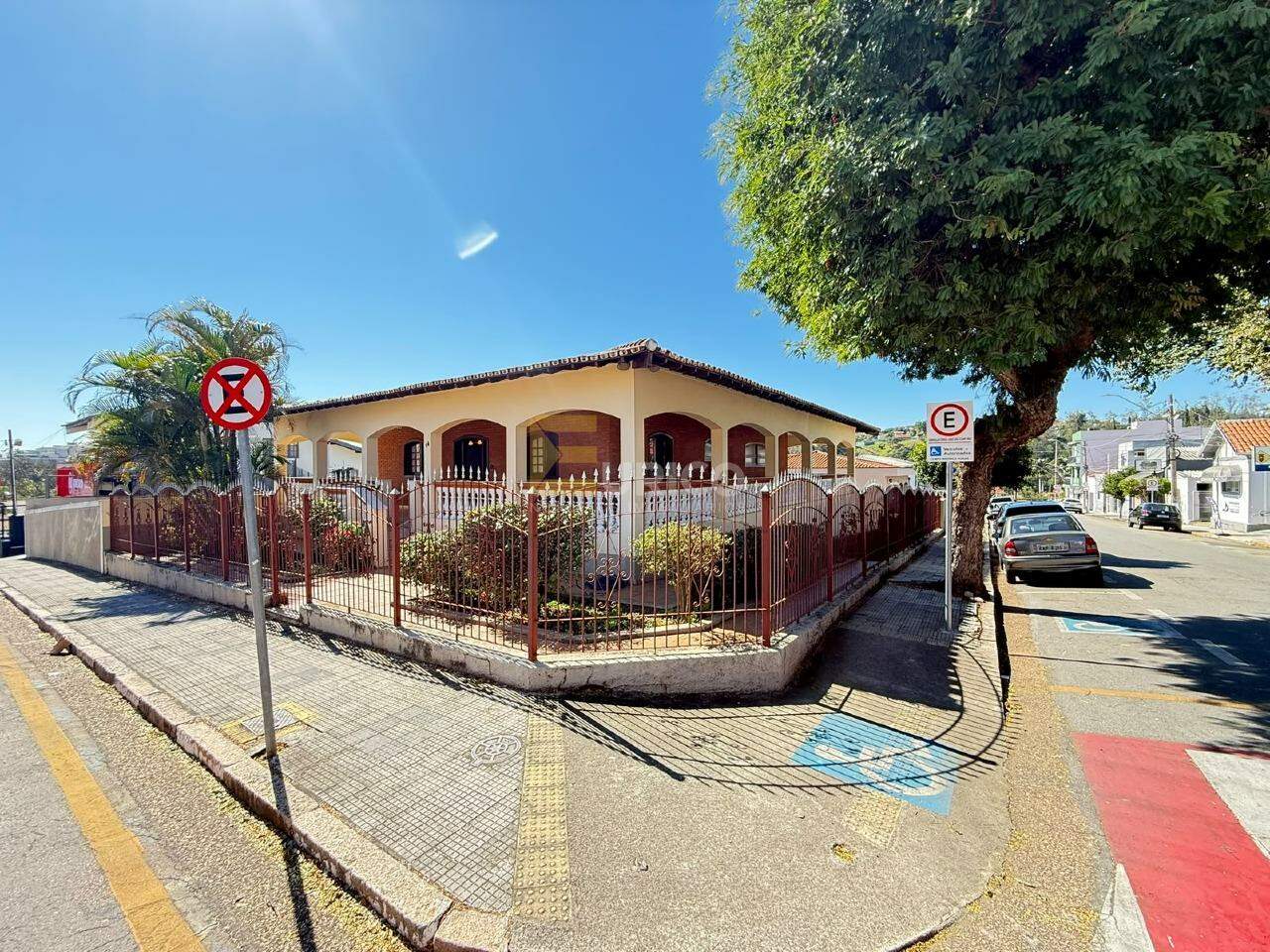 Casa à venda no Centro em Vinhedo/SP: Foto 3