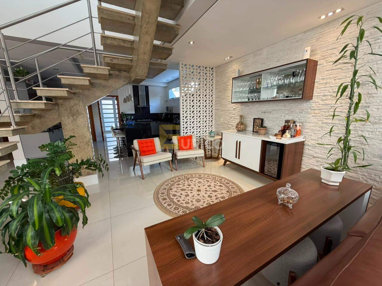 Casa em condomínio à venda no Condomínio Vila Hípica I em Vinhedo/SP: 