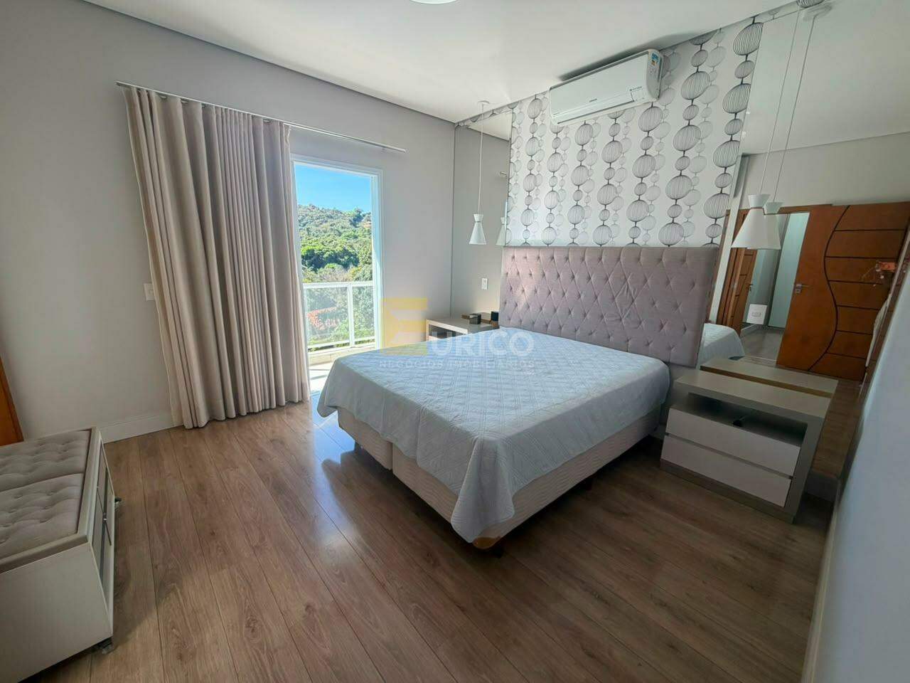 Casa em condomínio à venda no Condomínio Vila Hípica I em Vinhedo/SP: 