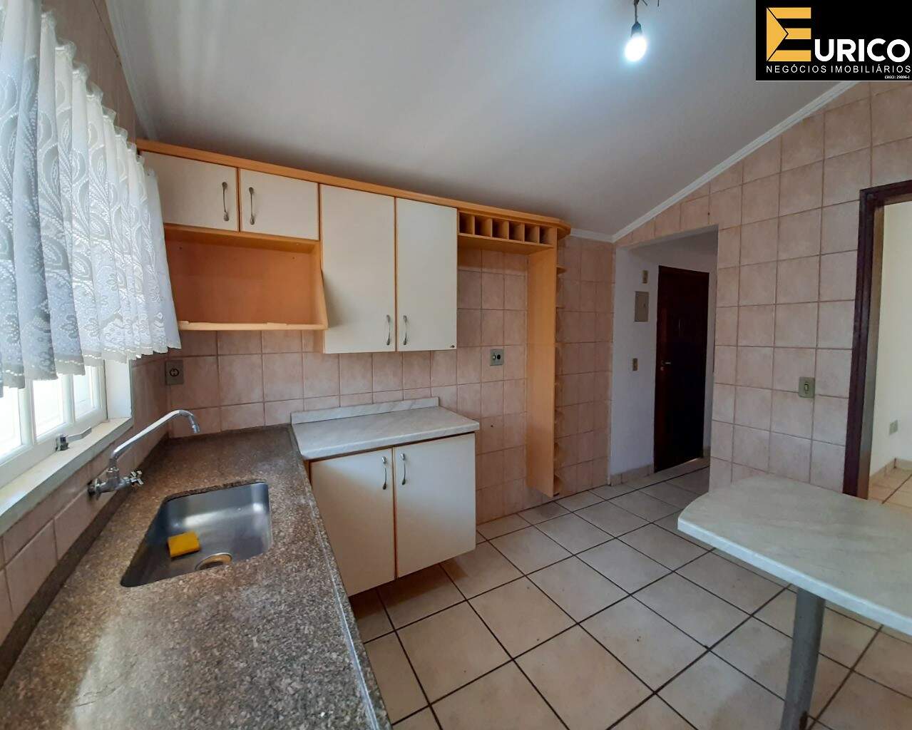 Casa à venda no Jardim Mirian em Vinhedo/SP: Foto 03